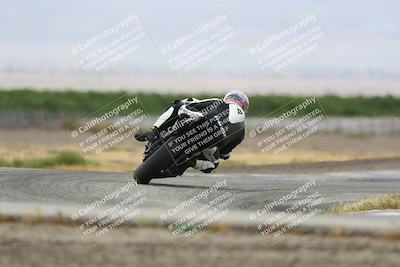 media/May-03-2025-CRA (Sat) [[22b18d099a]]/Races/Race 2/